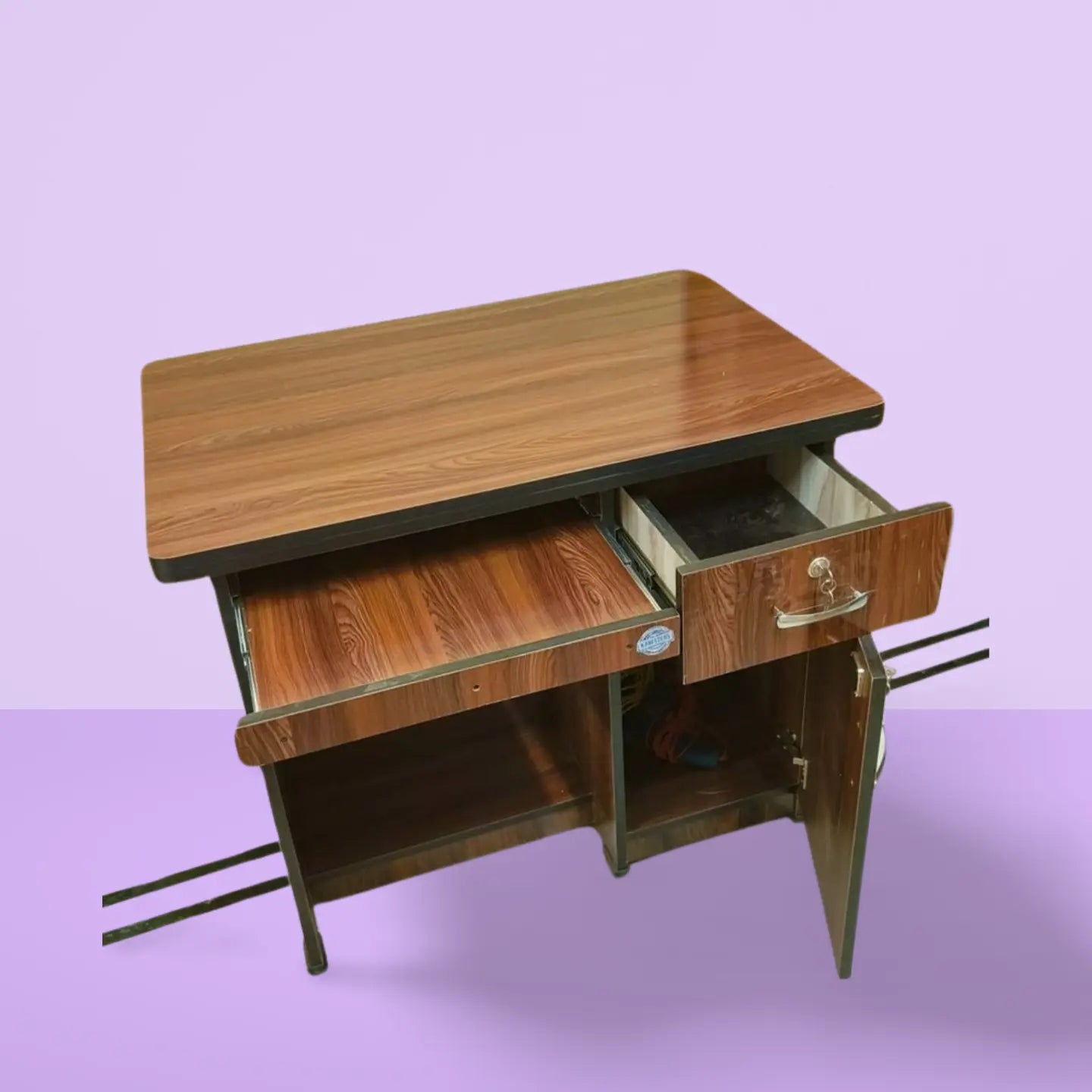 Office/Study Table3*2(ft) keyboard,drawer&storage